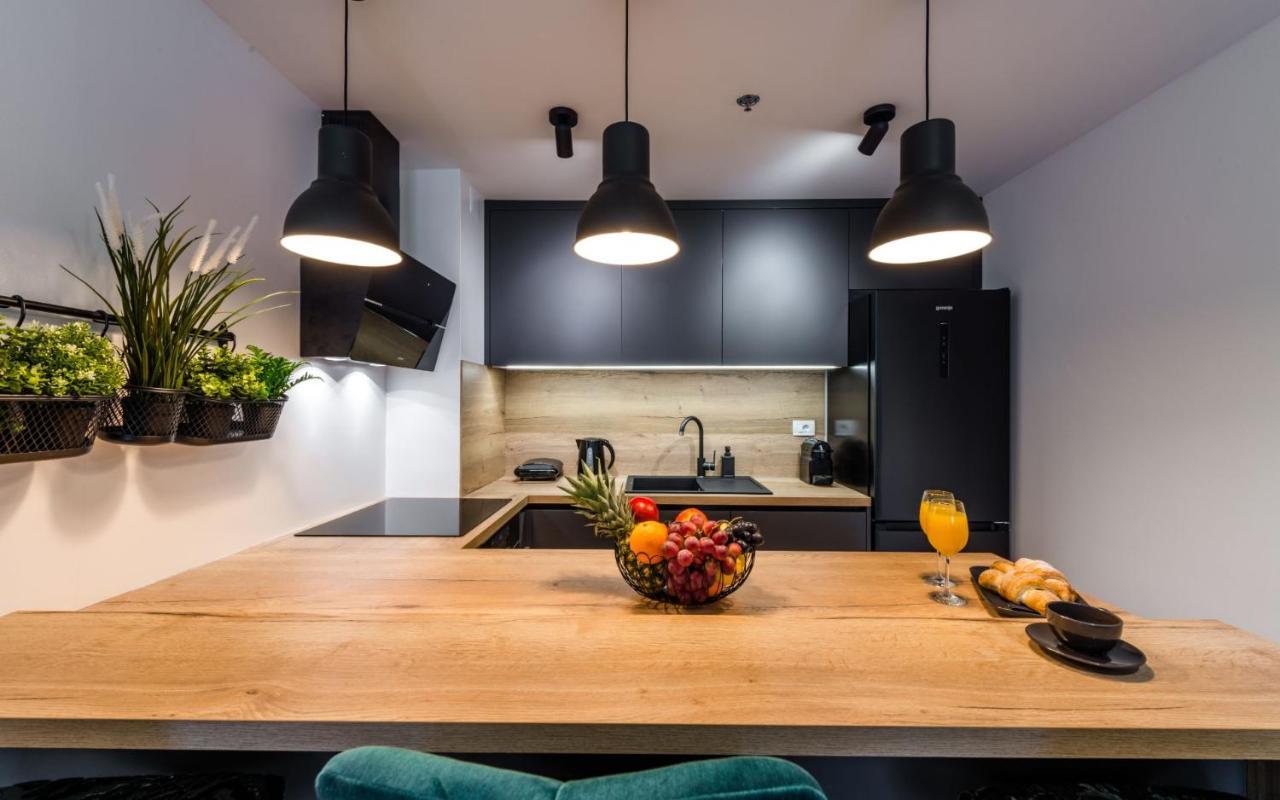 Chic Apartments Дубровник Екстериор снимка