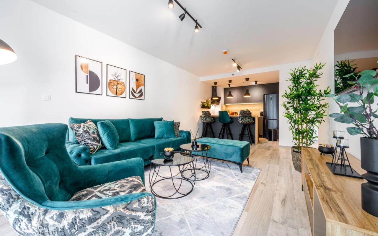 Chic Apartments Дубровник Екстериор снимка