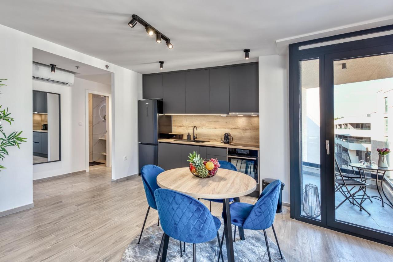 Chic Apartments Дубровник Екстериор снимка